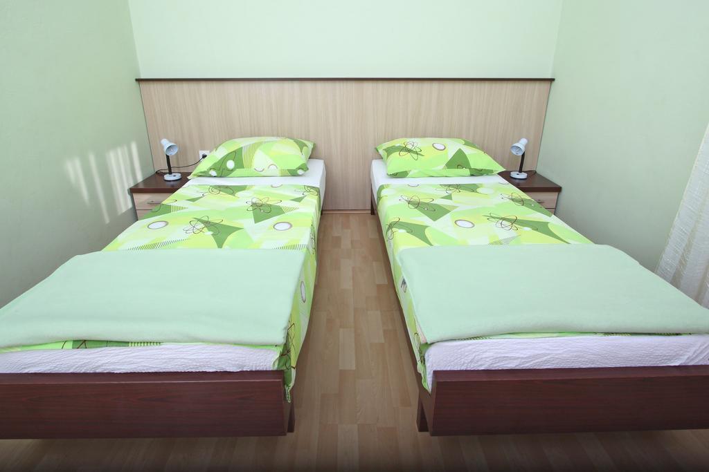 Apartments Eufemija โนวาลยา ภายนอก รูปภาพ